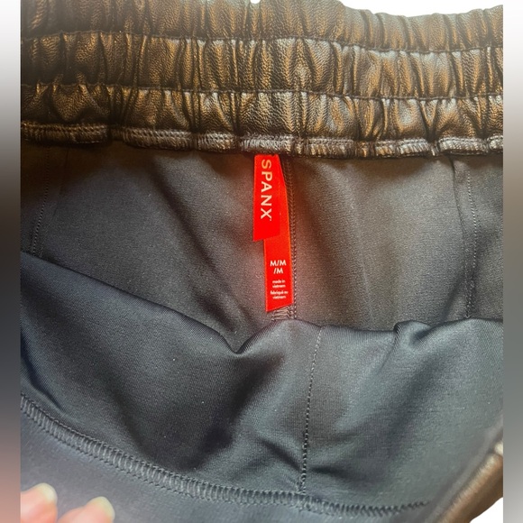 SPANX Leather Like Joggers - Picture 6 of 9